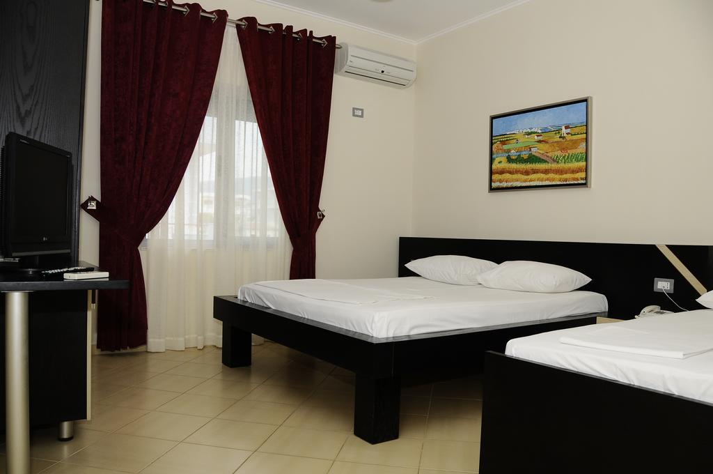 Tirana Hotel Ksamil Kamer foto